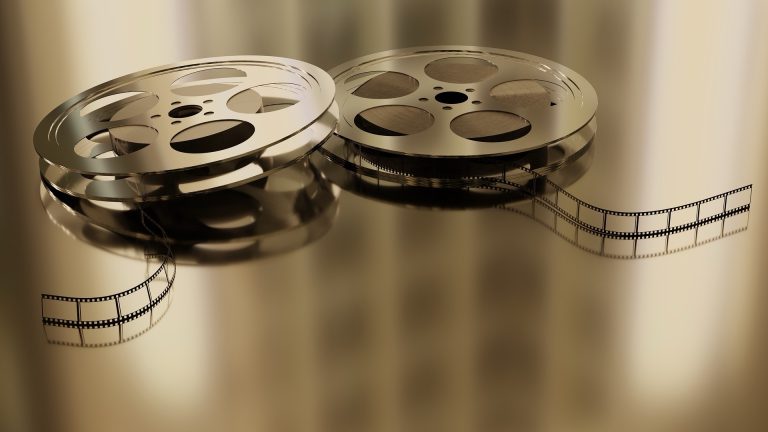 6 Reasons To Use Movies in Home Education